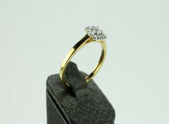 Bague or jaune et diamants