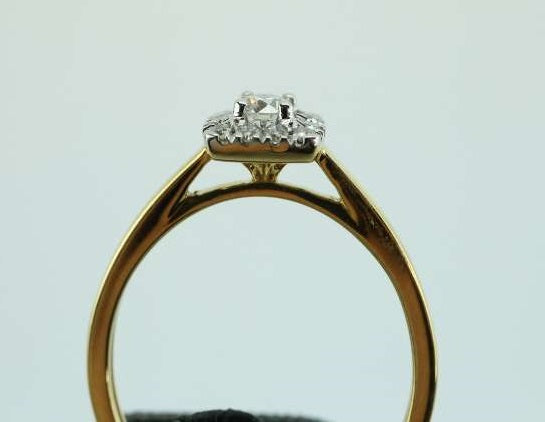 Bague or jaune et diamants