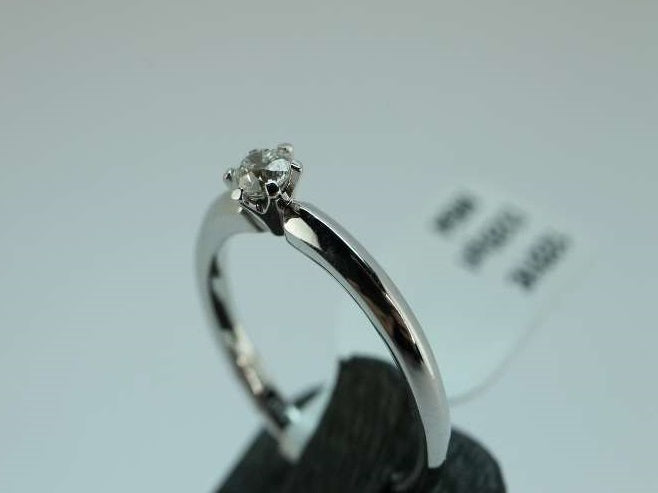 Bague or blanc et diamant
