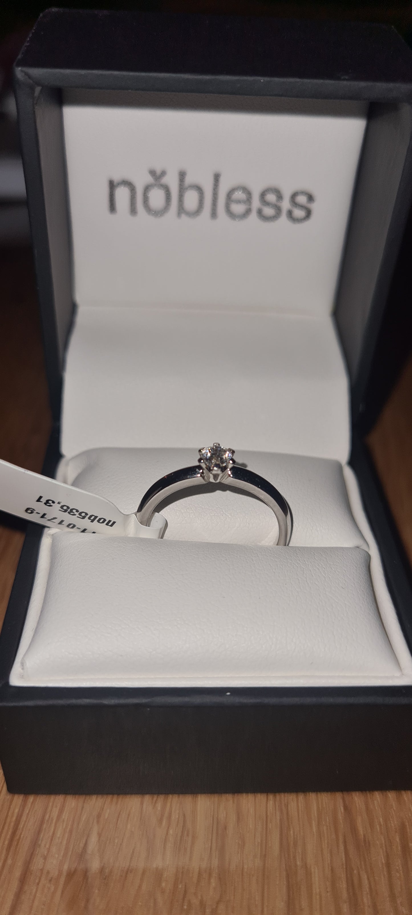 Bague or blanc et diamant